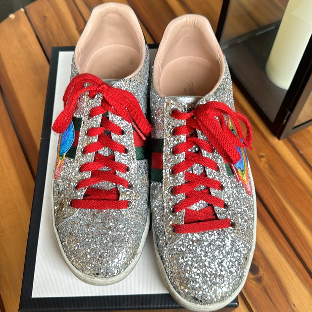 GUCCI SILVER SPARKLY SHOES - Picture 2 of 9